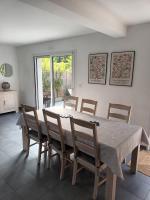 Jolie maison au calme, jardin clot au coeur de Saint Briac - Chambres d'hôtes Saint-Briac-sur-Mer