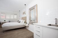 Newington Apartments - Apt 3 Queen, Brand New! - Chambres d’hôtes Yelverton