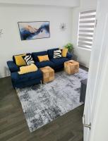 Radiant Brantford 3-Bedroom Home with Dedicated Office Space - Chambres d'hôtes Brantford