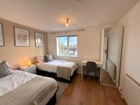 Central Oxford 2BR Apartment, Parking, Near Hospitals, Oxford Brookes, Easy Bus to City Centre - Chambres d'hôtes Oxford