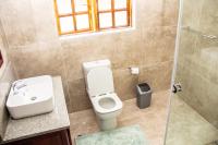 Sanya Holiday Home - B&B Nyanga
