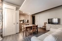Romantic Chic Apartment by Quokka 360 - Charming Historic Apartment in Como Center - B&B Como