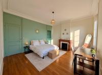 Face gare - Appartement Haussmannien 301 - 2 Chambres et Canapé-lit - B&B Roanne