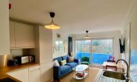 Modern 2-Bed Apartment with Off-Street Parking in Chiswick - B&B Londra