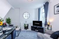 Great 3-Bed Home by 53 Degrees Property, Perfect for Work & Contractors - B&B Ellesmere Port Town