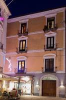Arco dei Pinto II - B&B Salerno