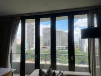 Sandton - 5th Floor Luxury 3 bedroom apartment - Bed and Breakfast Johannesburg