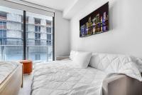 Modern Studio with Balcony Full Amenities - B&B Miami