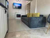 Fancy Bonjour - modern apartment - B&B Iași