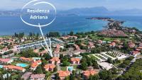 Residenza Adriana - Relax, Piscina e 2 Camere a Sirmione - Chambres d'hôtes Sirmione