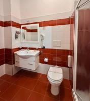 Camera Doppia con Letti Singoli con Bagno