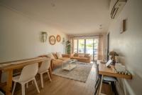 Sleeps 8 Near UQ 10 mins CBD Dual Living - Chambres d'hôtes Brisbane