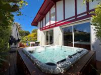 Maison Haurren Zoriona - Escapade confort et spa - B&B Amotz