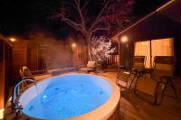 Villa Noël Hakone Chimney Luxury Onsen & Sauna Retreat - B&B Hakone