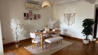 Nile View Boho Apartment in Cairo 3 Bedrooms - Bed and Breakfast Caïro