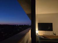 Hiyas by Cadiz Properties - An Artsy Gem in Dickson, King Bed and Koala Queen Sofa Bed - B&B Trenayr