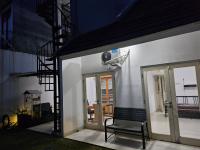 HNet House - a quiet place to stay in city center - Chambres d'hôtes Poncol Satu