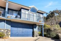 Torino 6 Lake Jindabyne Snowy Mountain Views and Ducted Air - Chambres d'hôtes Jindabyne