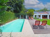 A42 House, Art-Filled Boutique Stay, Parktown North - B&B Johannesburgo
