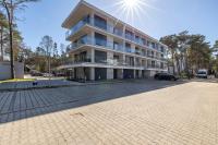 Jasny Apartament Milano 12 z Balkonem i Parkingiem by Noclegi Renters - Chambres d'hôtes Międzywodzie