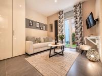 One-Bedroom Apartment with Terrace