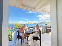 Dua Putri Komodo Homestay - Chambres d’hôtes Komodo