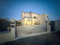 Renovated Istrian House near Fažana - Ferienwohnung Valbandon