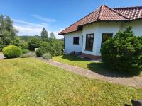 Ferienhaus Am Sonnenhang - Chambres d'hôtes Zerf