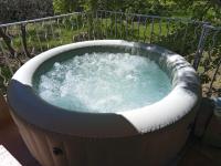 Villa de plain-pied avec jacuzzi privatif, jardin et climatisation à Sommières - Chambres d’hôtes Sommières