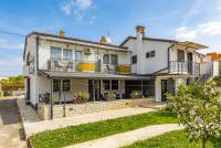 Valora Residence Medulin Stylish Apartments Near Sandy Beaches by Qubo Villas - Chambres d'hôtes Medulin