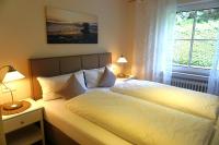 Queen Room with Garden View