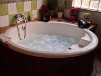 Casa Rustic Suites, JACUZI & LOVE - Chambres d’hôtes Chert/Xert