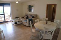 Alsol Apartments - Tres dormitorios, piscina y parking - Chambres d'hôtes Rota