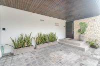 3BR Island Oasis in Heart of Berawa - B&B Canggu