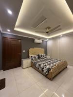 Eiffel Facing Comfy Elegant 1BHk - Bed and Breakfast Lahore