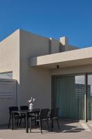 Nisis Suites - Serene Luxury with Sea View - Chambres d’hôtes Pérani