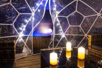 Love room avec Spa privatif "la Courtisane" - Sofa Tantra, terasse privative, dôme transparent chauffé - A 45 min de Strasbourg -DESIR ROOMS NIEDERBRONN LES BAINS - B&B Niederbronn-les-Bains