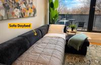 Luxury 3 Bedroom Townhome 10 Minutes to Downtown FREE Parking - Ferienwohnung Toronto
