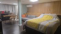 Walking distance to Wonderland Train Station - B&B Revere