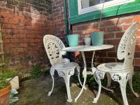 Country Cream in City House - B&B Sunderland