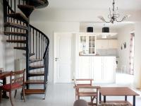 Family Booklovers space - B&B Aígio