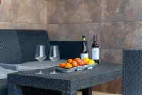 Sunlit Terrace Apartment Pool & Garden & Terrace - Ferienwohnung Urbanizacion los Balcones