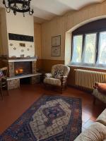 Independent apartment in a villa - B&B Cunardo