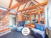 Konrad Knicker - Mini Ferienhaus in Kyritz, einer charmanten Stadt im Herzen von Brandenburg - B&B Kyritz