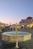 Harbour - Spacious Unique 2-Balcony Apartment in Chania Old Town - B&B Chionato