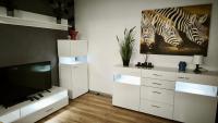 Apartament Dworzec Zachodni Wieluńska - Ferienwohnung Warschau