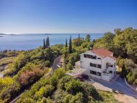 Vila Dalmare Sea View Apartment with Huge Balcony - Bed and Breakfast Mlini