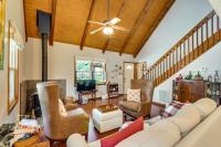 Pets Welcome! Quiet Retreat w/ Covered Back Deck! - B&B Dahlonega