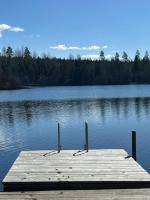 Live with nature, your own jetty, boat & sauna! - Ferienwohnung Tingsryd