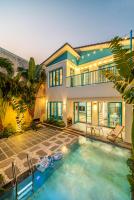 Lar Homes villa - 4 BRs - Private pool-2 minutes Walk to beach - B&B Da Nang